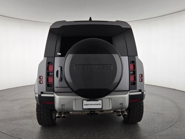 Used 2024 Land Rover Defender 110 SE AWD/4WD image 7