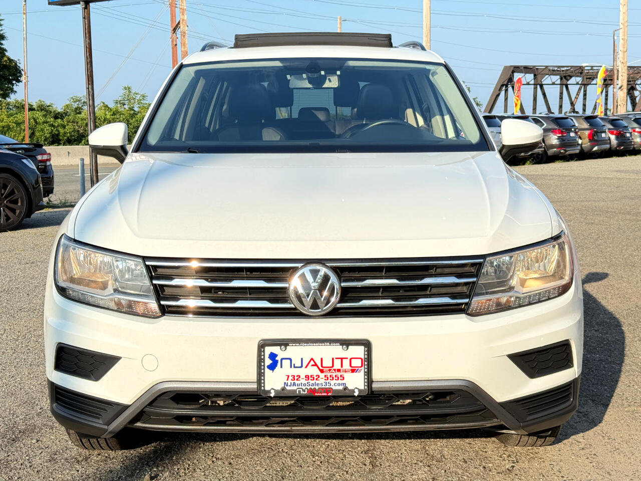 Used 2019 Volkswagen Tiguan SE w/ Panoramic Sunroof Package image 99