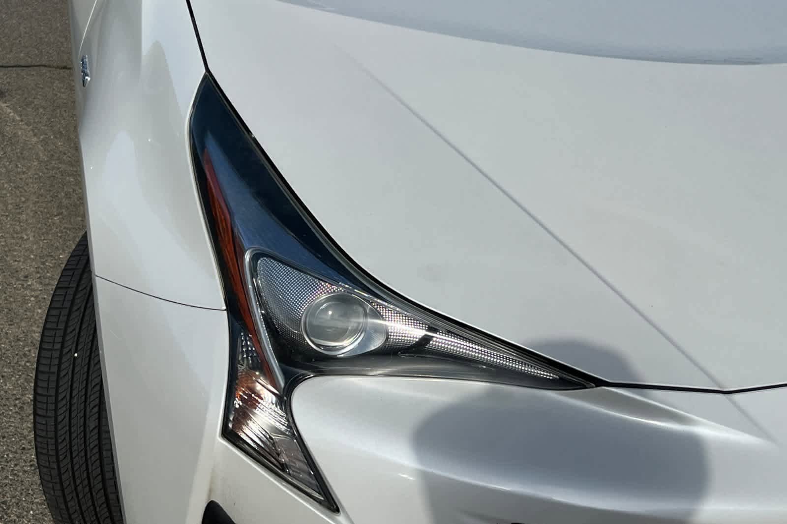 Certified 2017 Toyota Prius Two w/ Carpet Mat Package FWD image 14