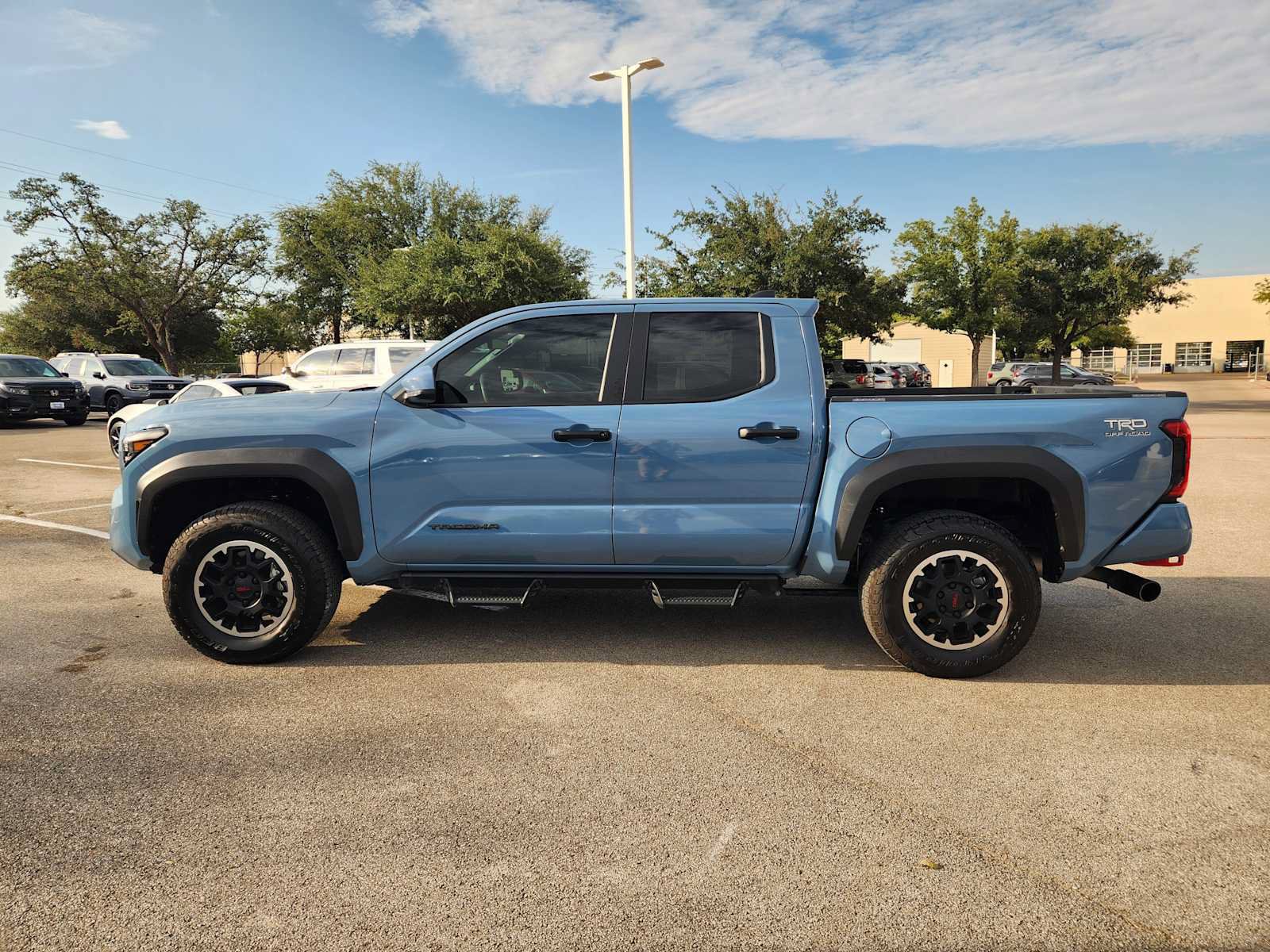 Used 2026 Toyota Tacoma TRD Off-Road AWD/4WD image 4