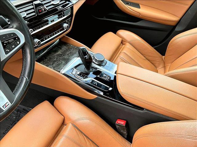 Used 2023 BMW 530e w/ M Sport Package image 14