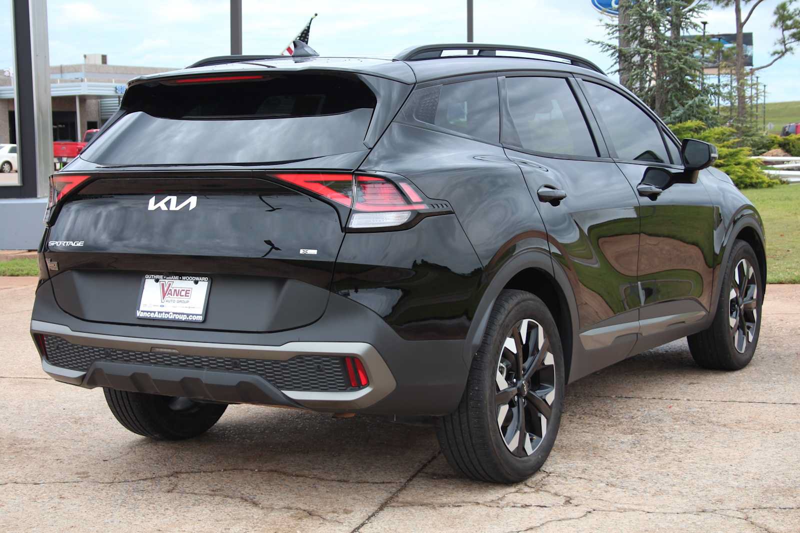 Used 2023 Kia Sportage X-Line w/ X-Line Premium Package AWD/4WD image 13