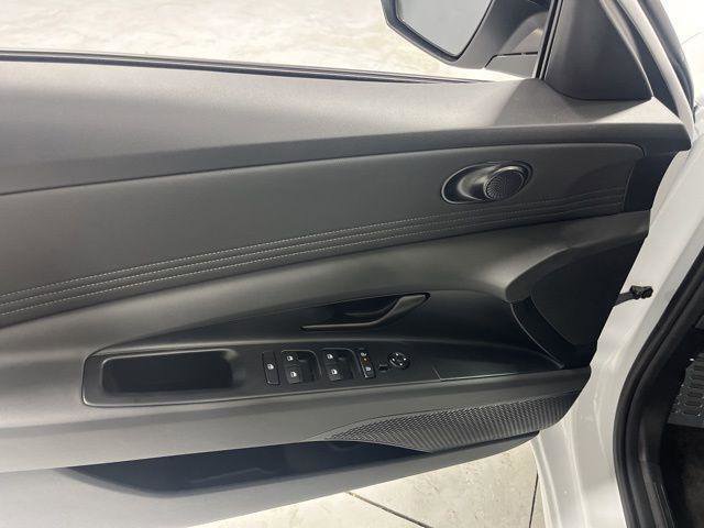 New 2026 Hyundai Elantra Sport image 6