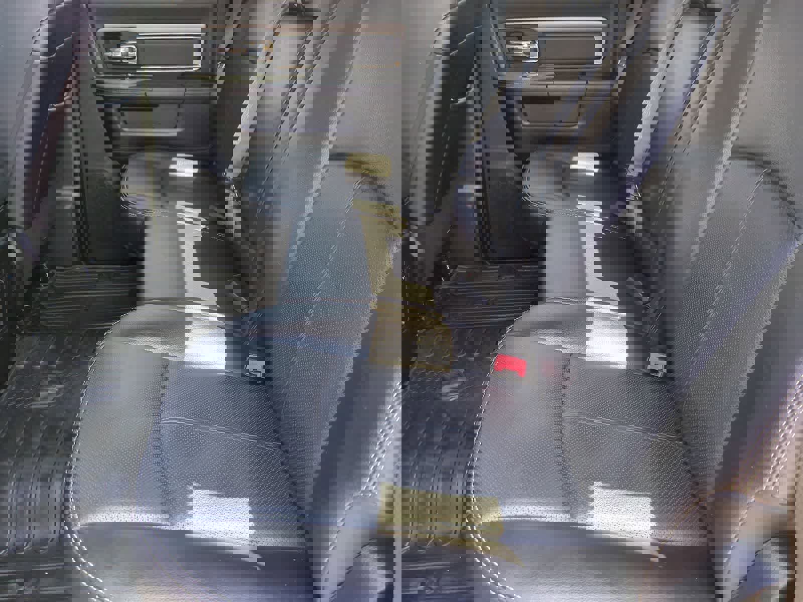 Used 2018 RAM 2500 Laramie w/ Sport Appearance Group AWD/4WD image 19