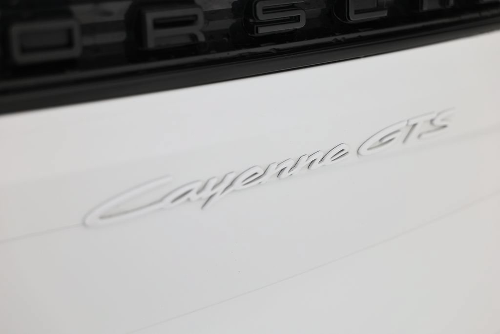 Certified 2025 Porsche Cayenne GTS AWD/4WD image 14