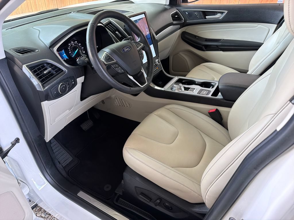 Used 2021 Ford Edge Titanium w/ Cargo Accessory Package FWD image 2