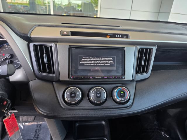 Used 2017 Toyota RAV4 LE w/ Carpet Mat Package AWD/4WD image 26