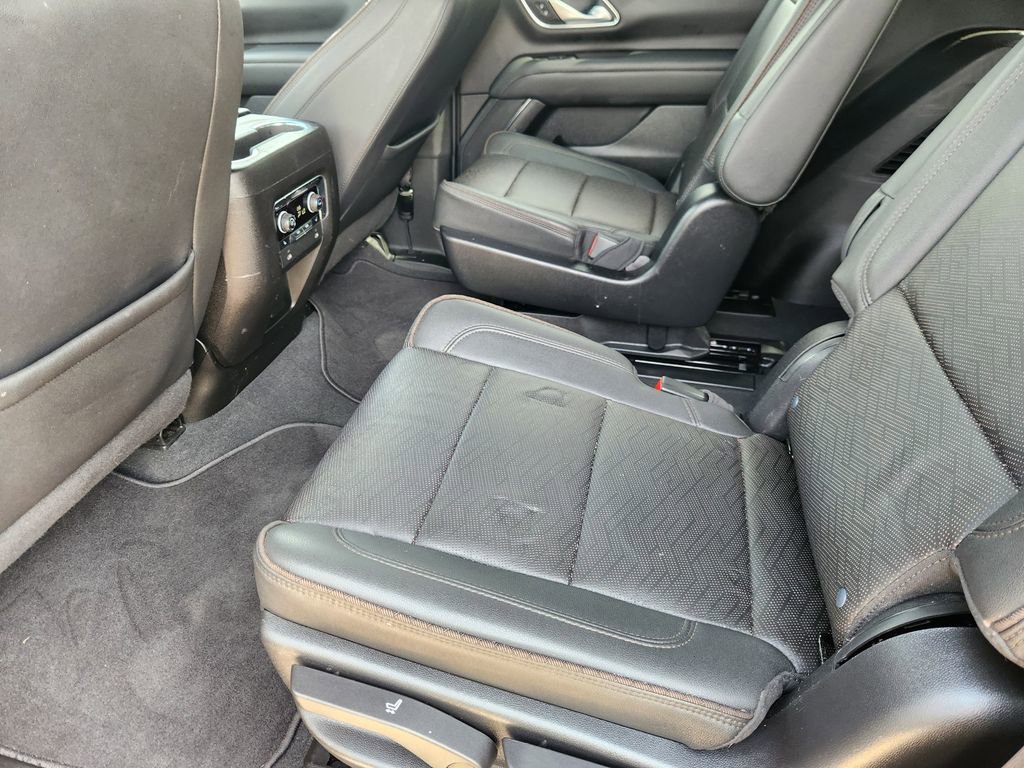 Used 2022 Chevrolet Tahoe High Country AWD/4WD image 30