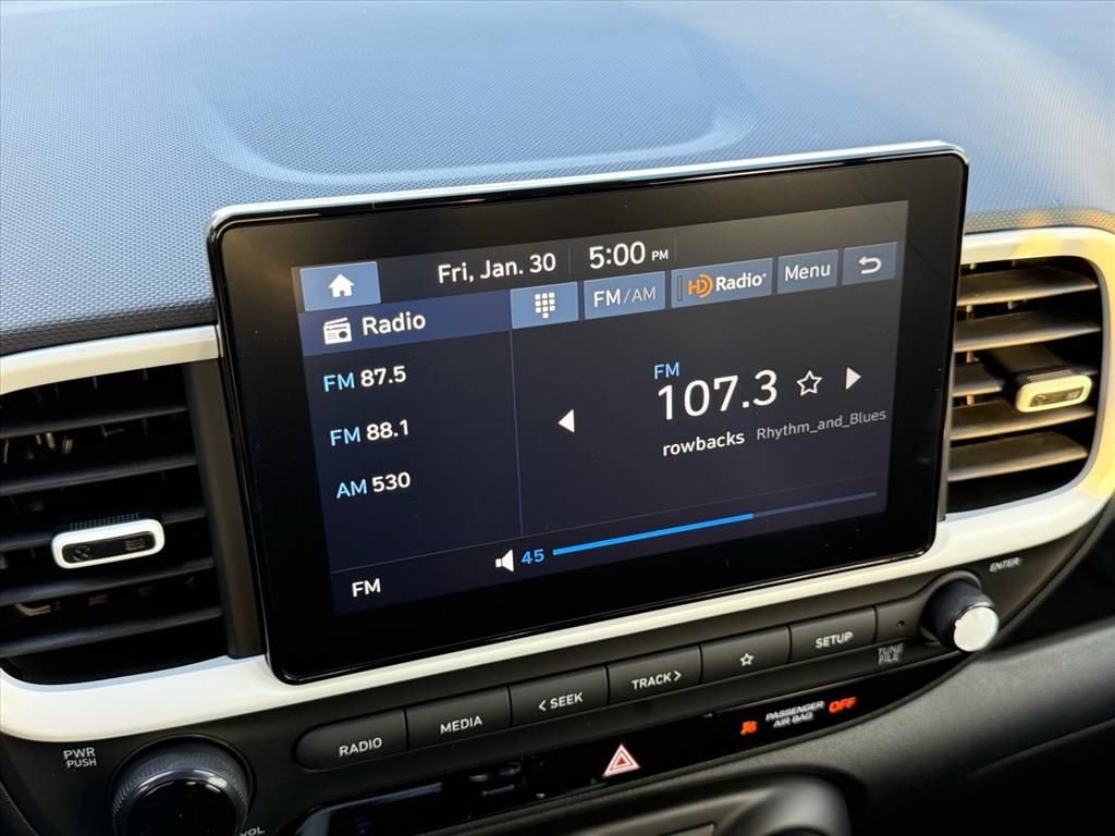 Used 2026 Hyundai Venue SEL image 19