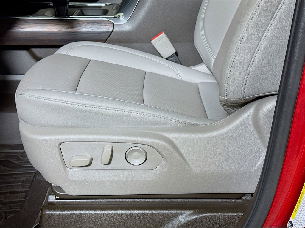 Certified 2026 GMC Sierra 1500 SLT image 21