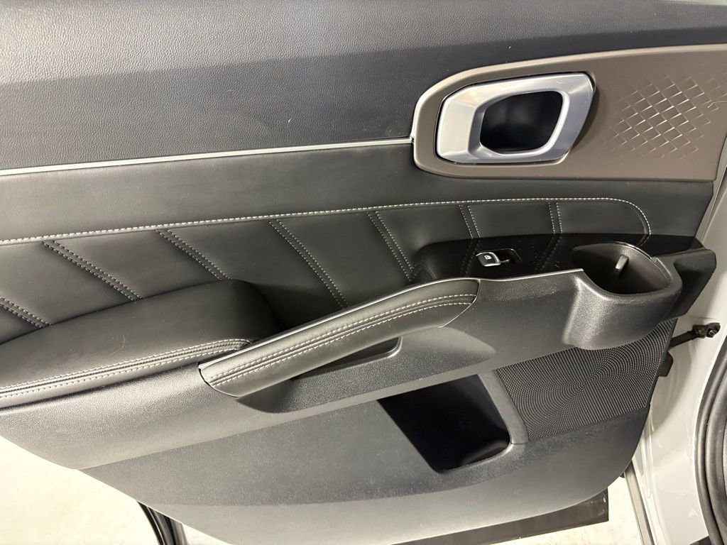 Used 2022 Kia Sorento SX image 37