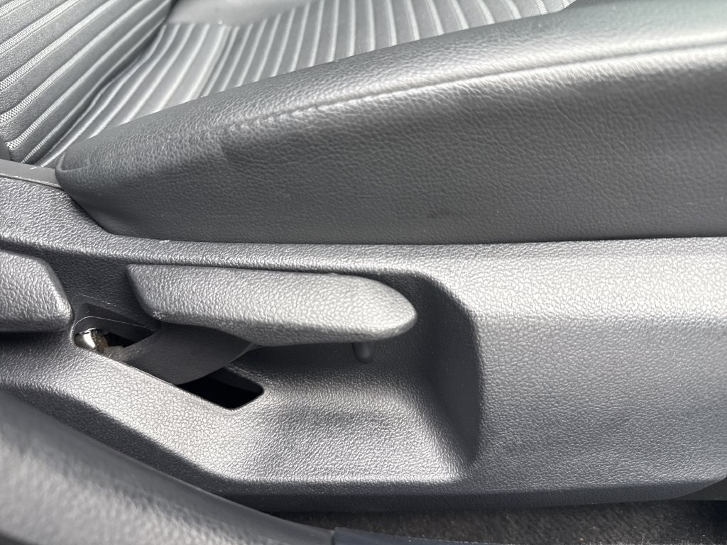 Used 2023 Toyota Camry SE FWD image 33