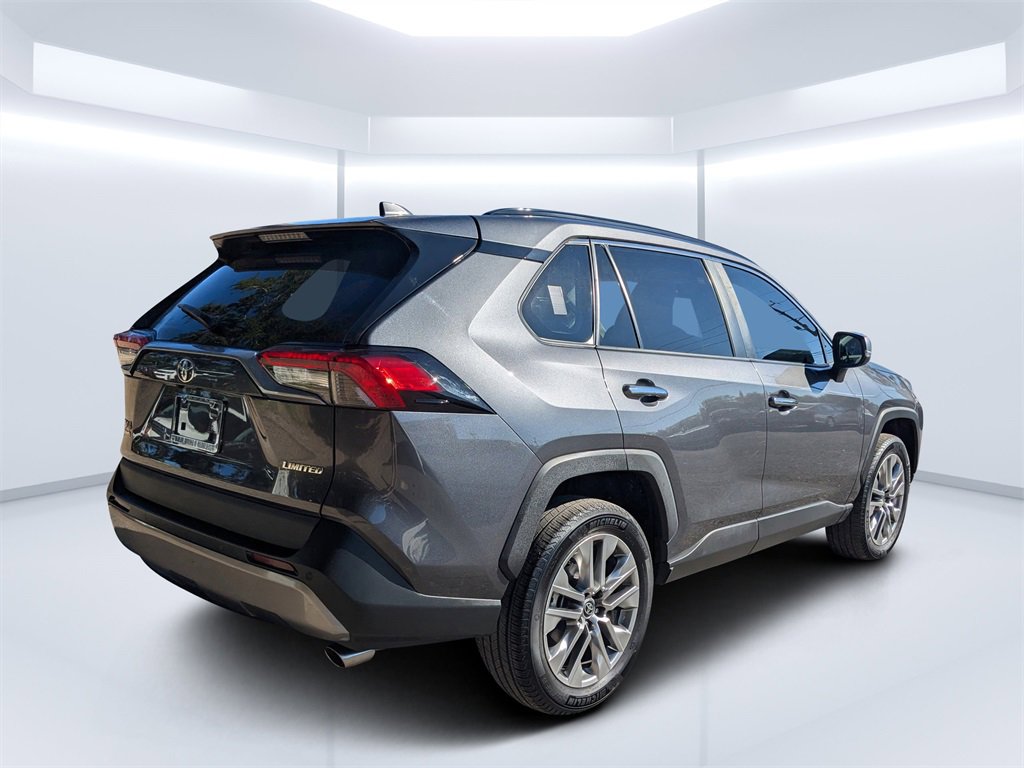 Used 2023 Toyota RAV4 Limited image 4