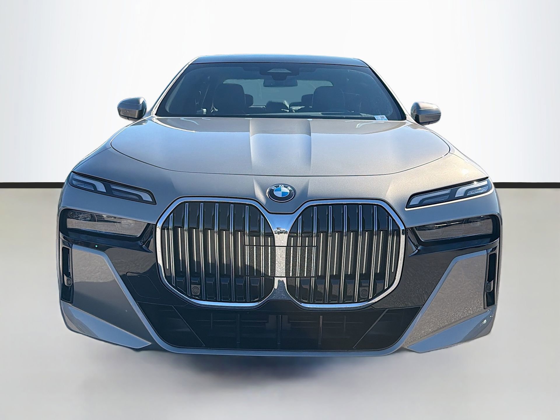 Certified 2024 BMW 740i image 9