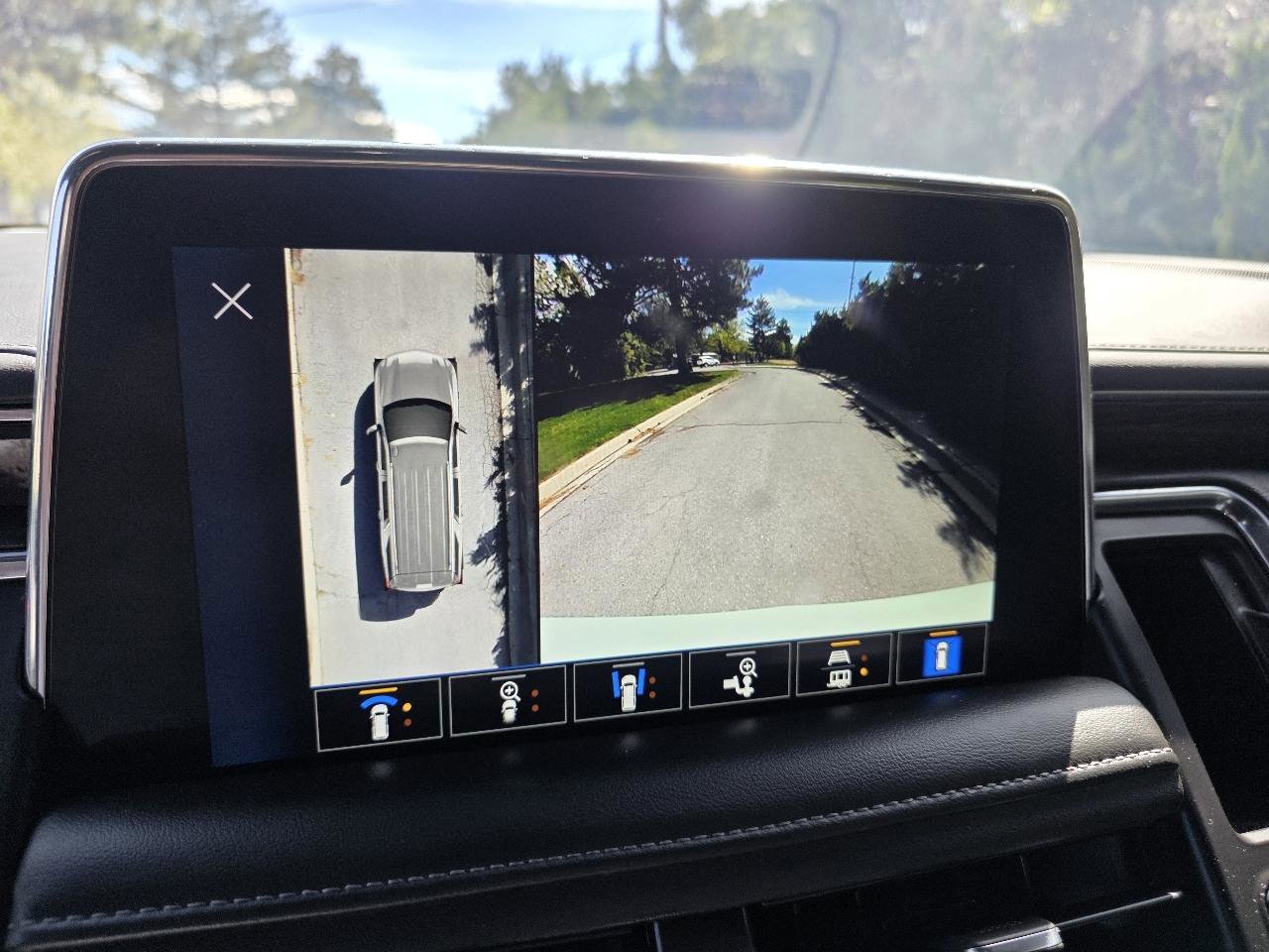 Used 2023 Chevrolet Tahoe LT w/ Luxury Package image 23