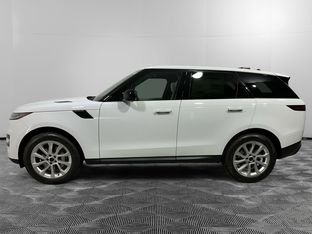 New 2026 Land Rover Range Rover Sport SE image 2