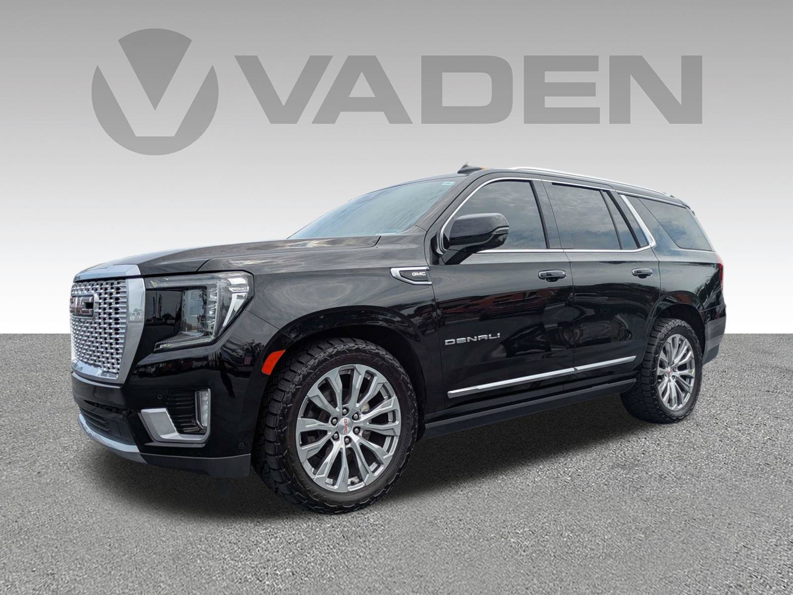 Used 2023 GMC Yukon Denali w/ Denali Reserve Package AWD/4WD image 2