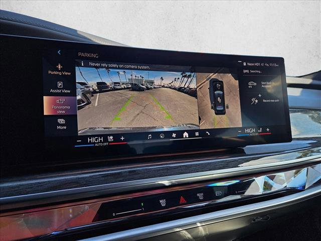 Used 2024 BMW 740i w/ Premium Package image 11