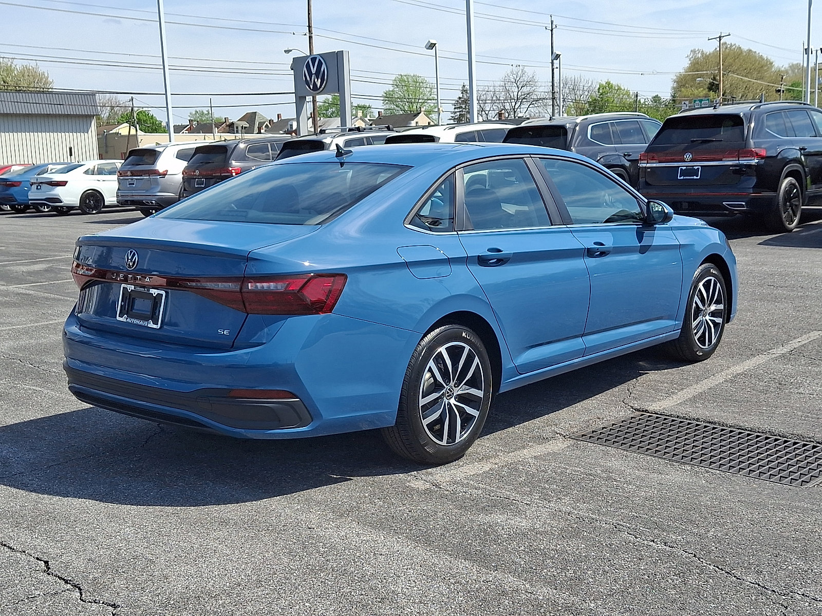 New 2026 Volkswagen Jetta SE FWD image 5