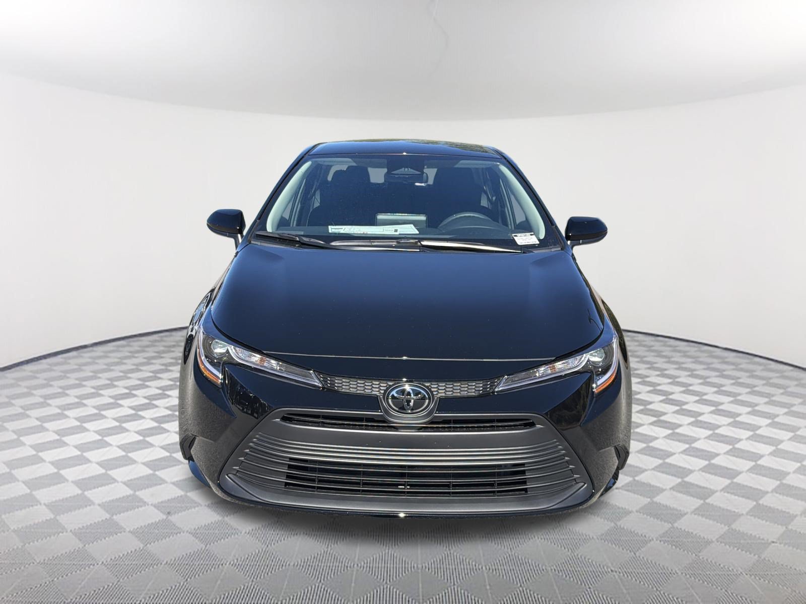 New 2027 Toyota Corolla LE FWD image 2