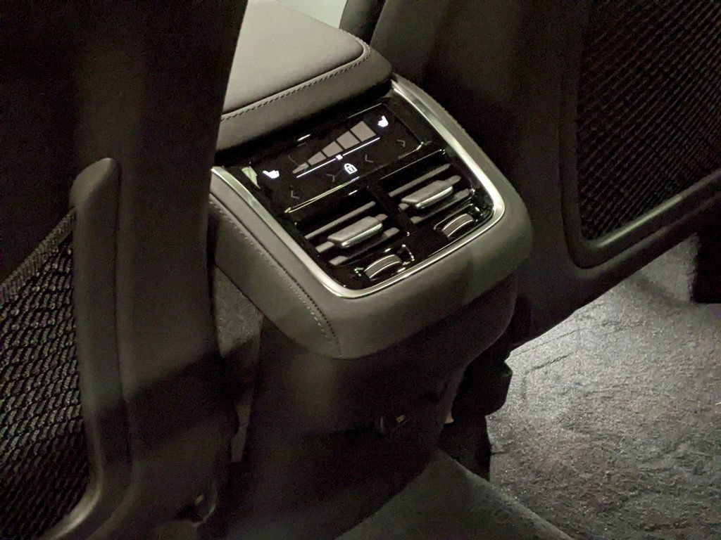 New 2026 Volvo XC90 B6 Core AWD/4WD image 23