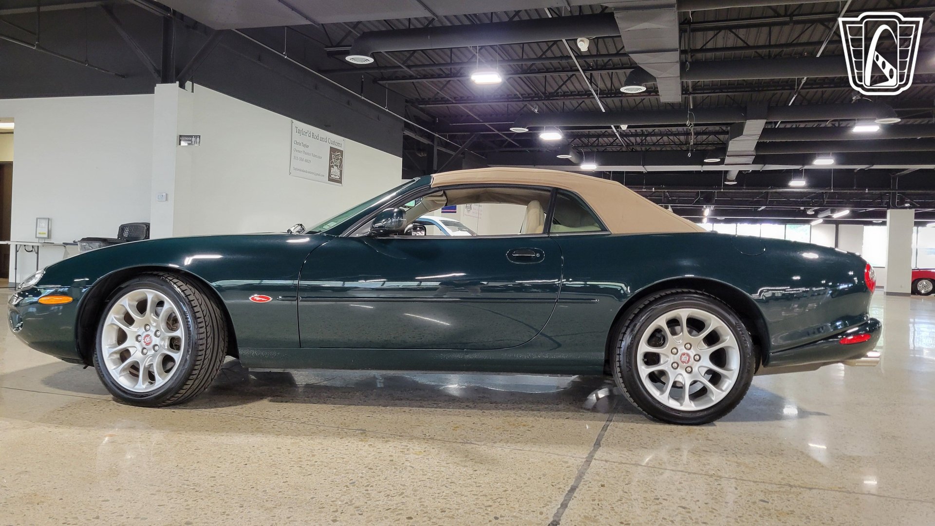 Used 2000 Jaguar XK8 Convertible RWD image 25