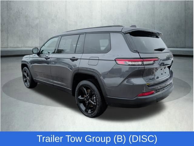 Used 2023 Jeep Grand Cherokee L Laredo image 3