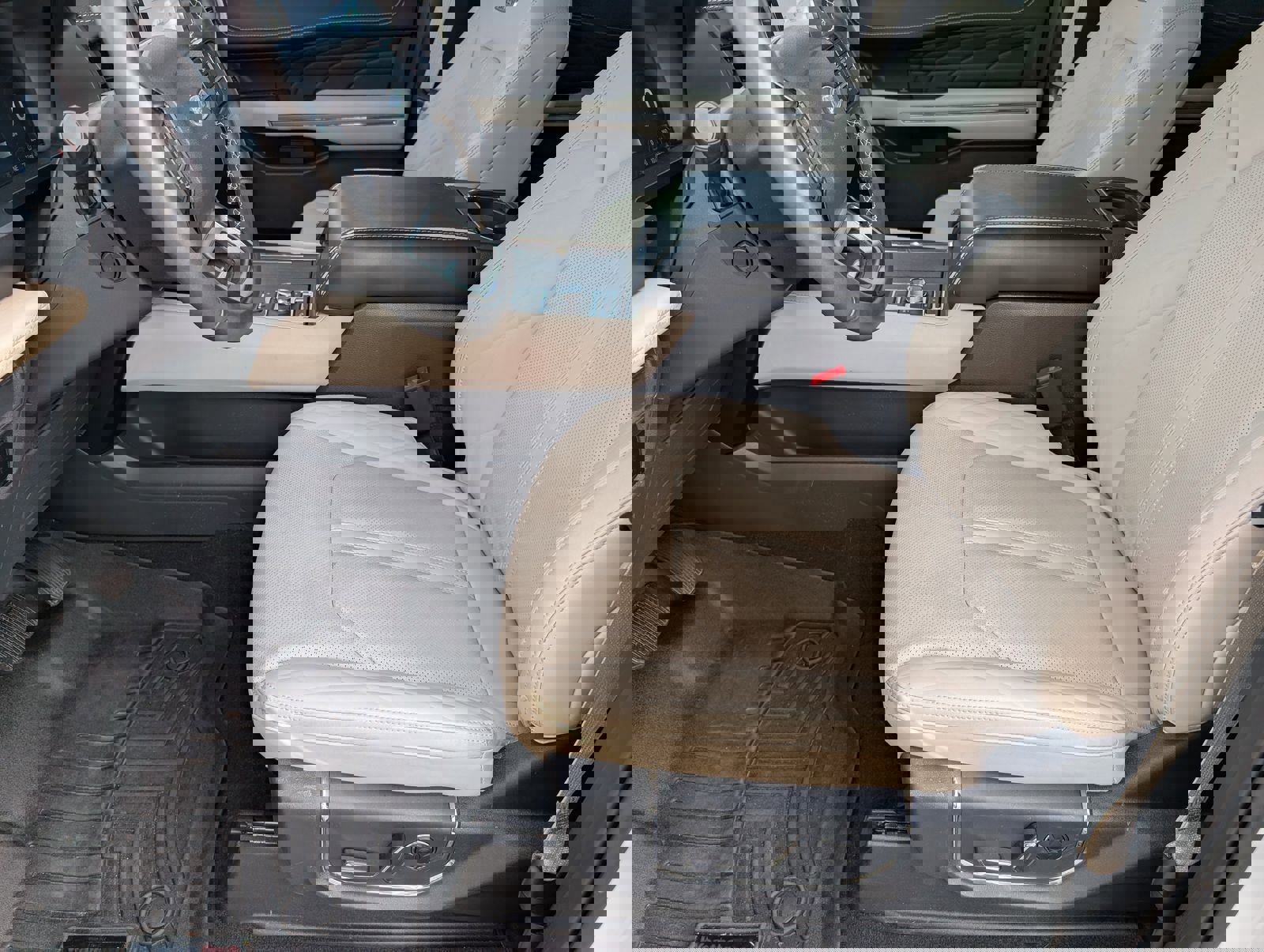 Used 2024 Ford Expedition Max Platinum image 15