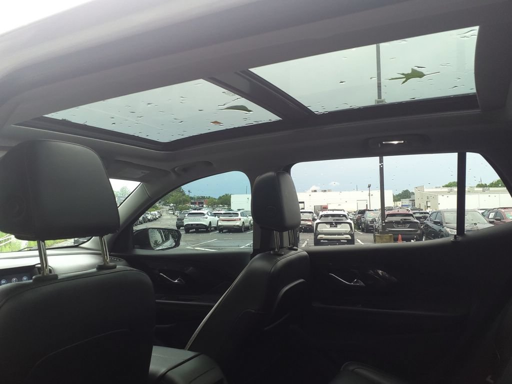 Used 2022 GMC Terrain AT4 w/ Tech Package AWD/4WD image 20