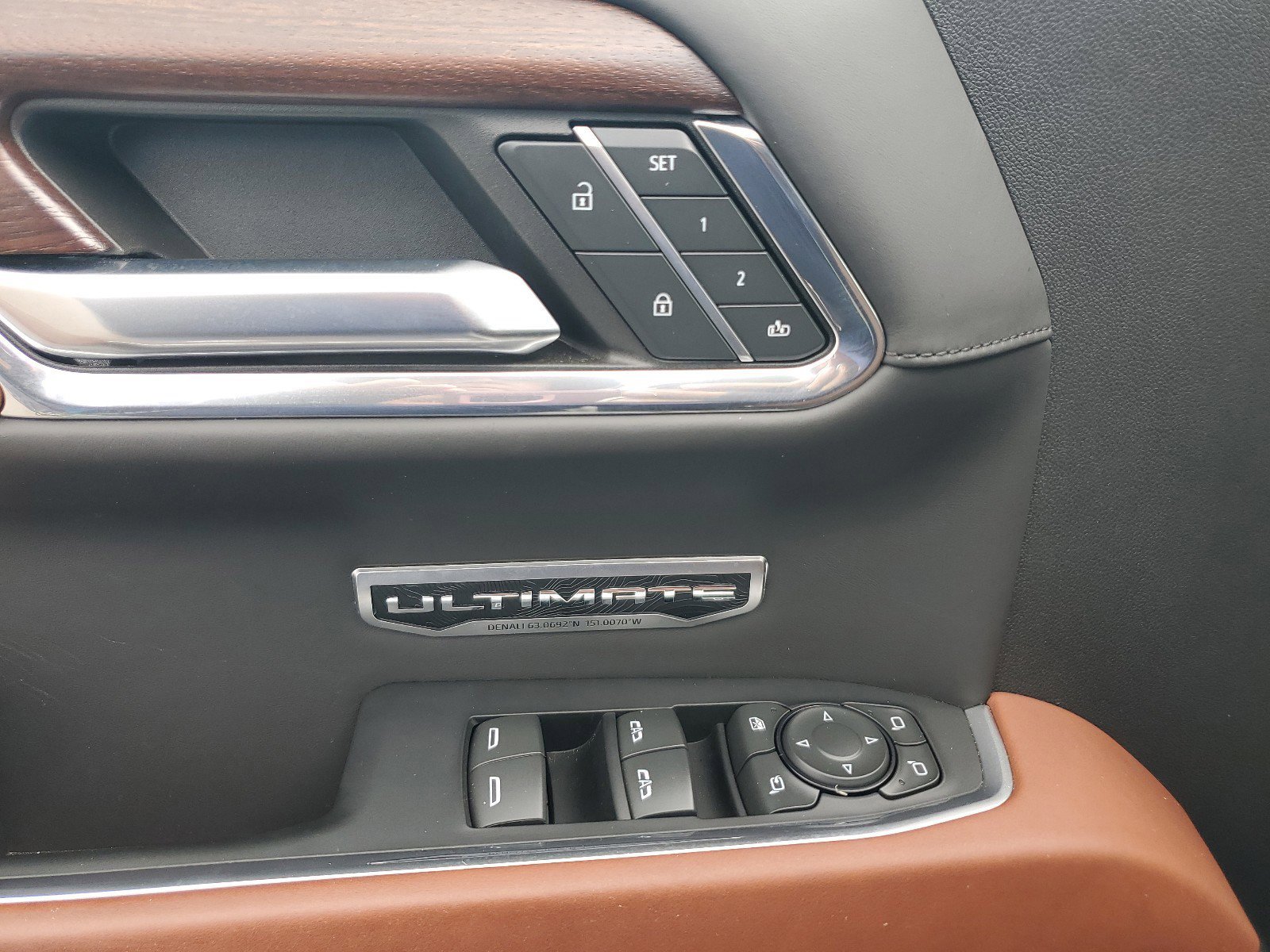 Used 2024 GMC Sierra 1500 Denali Ultimate image 28