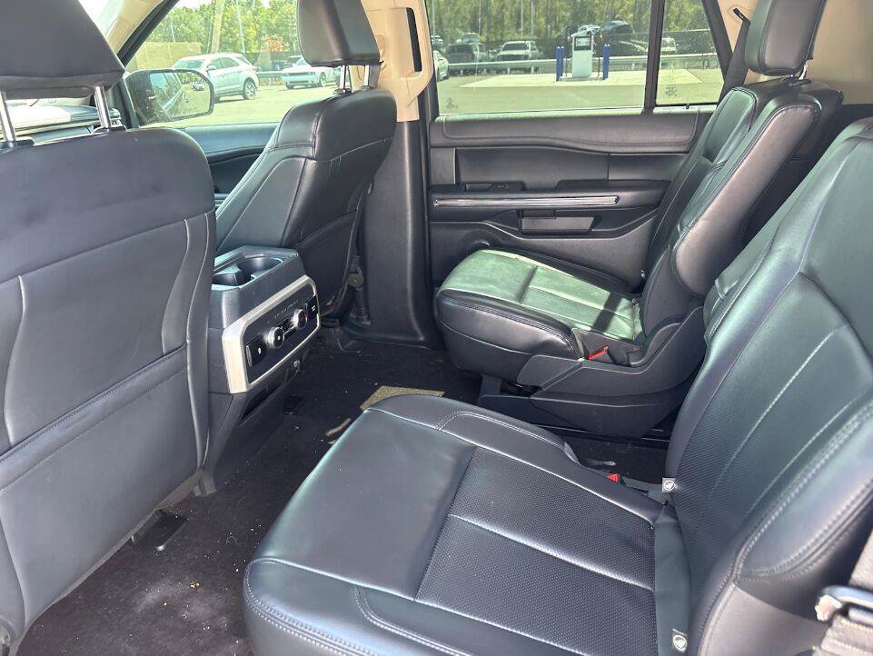Used 2023 Ford Expedition XLT RWD image 8