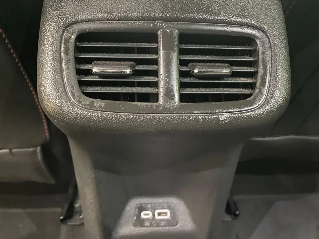 Used 2023 Buick Envision Essence w/ Sport Touring Package AWD/4WD image 30