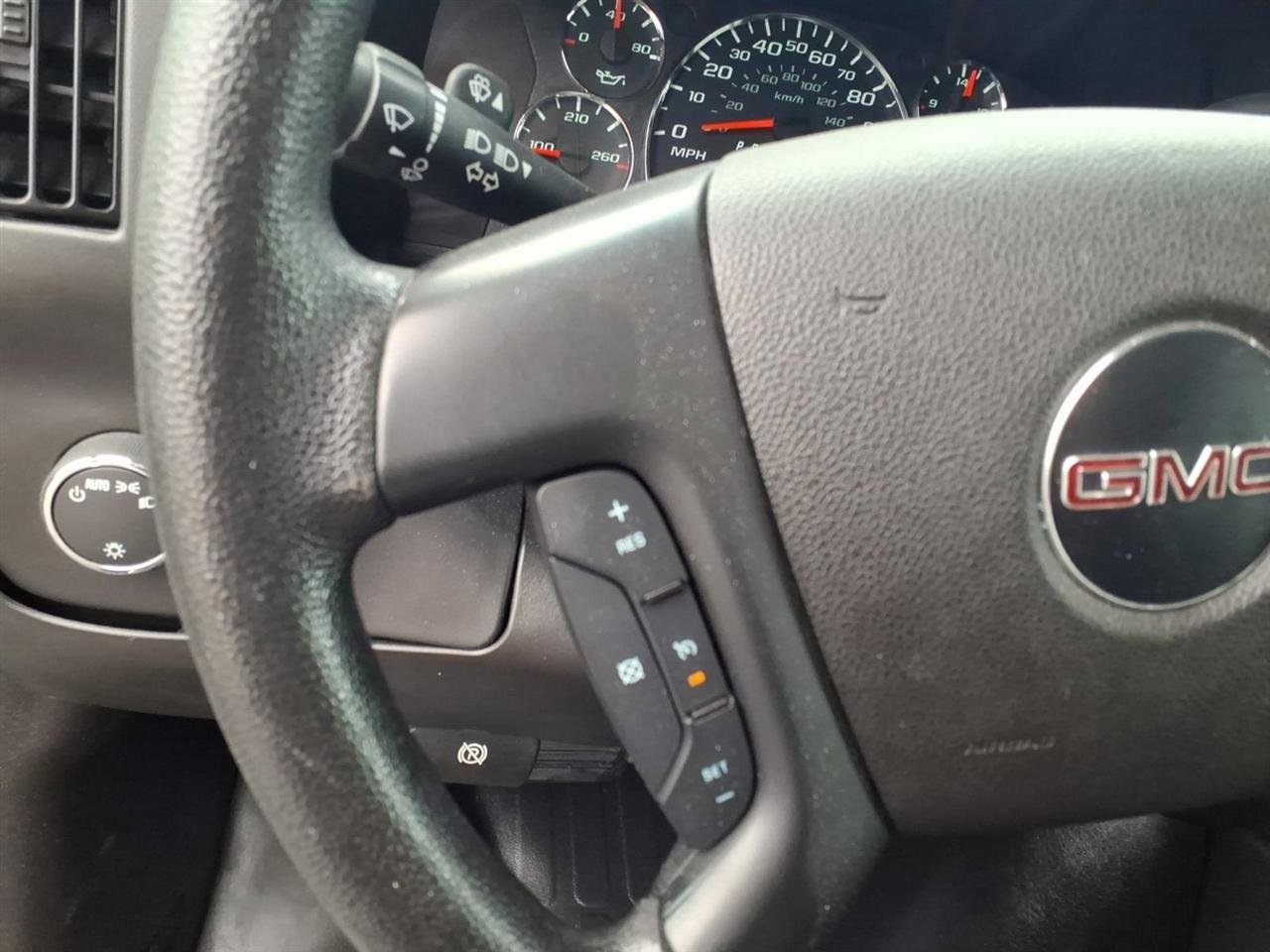Used 2015 GMC Savana 2500 RWD image 30