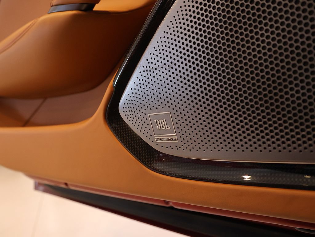 Certified 2022 Ferrari Roma RWD image 80
