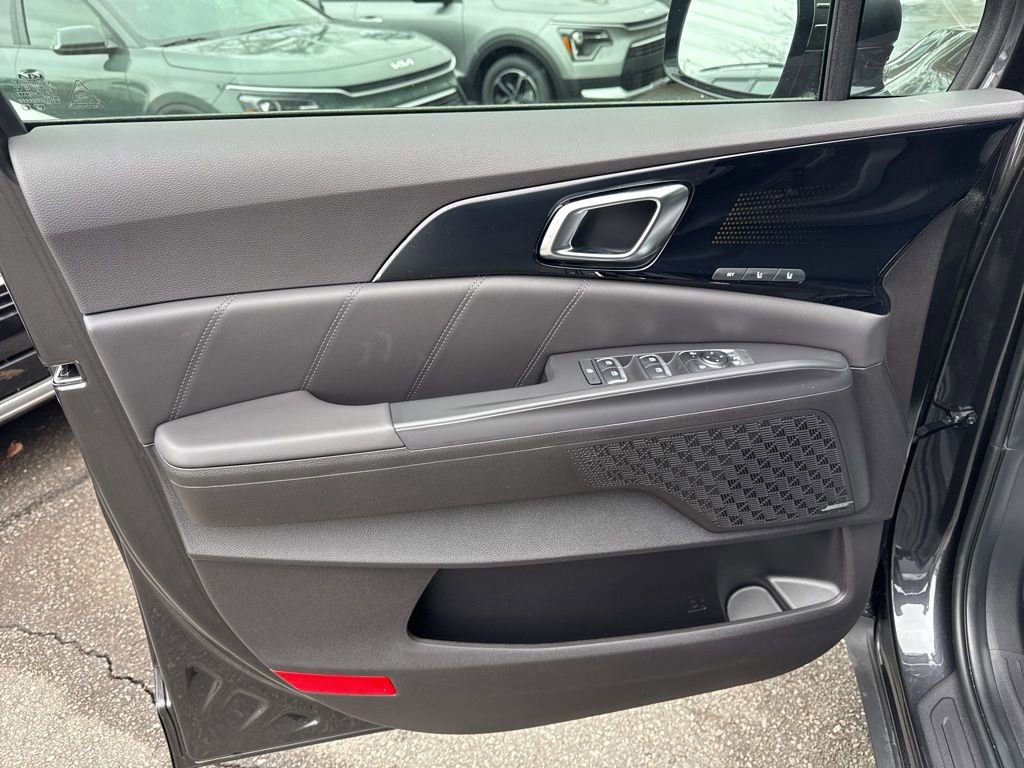 New 2026 Kia Carnival SX Prestige image 11