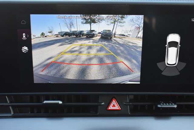 Used 2025 Kia Sportage EX image 25