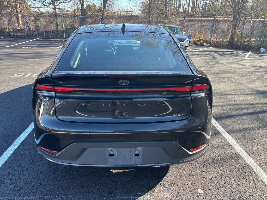 Used 2024 Toyota Prius LE image 7
