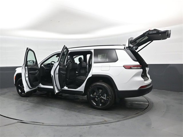 New 2025 Jeep Grand Cherokee L Limited w/ Black Appearance Package image 50