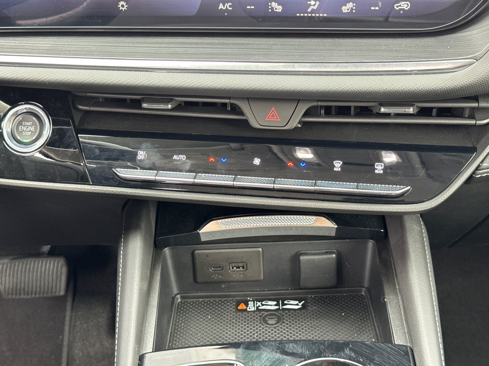 Used 2026 Buick Envision Preferred AWD/4WD image 24
