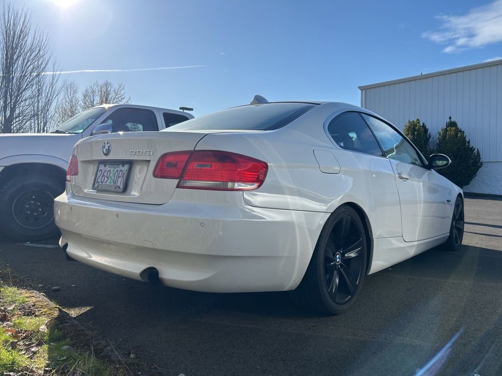 Used 2008 BMW 335i Coupe image 2