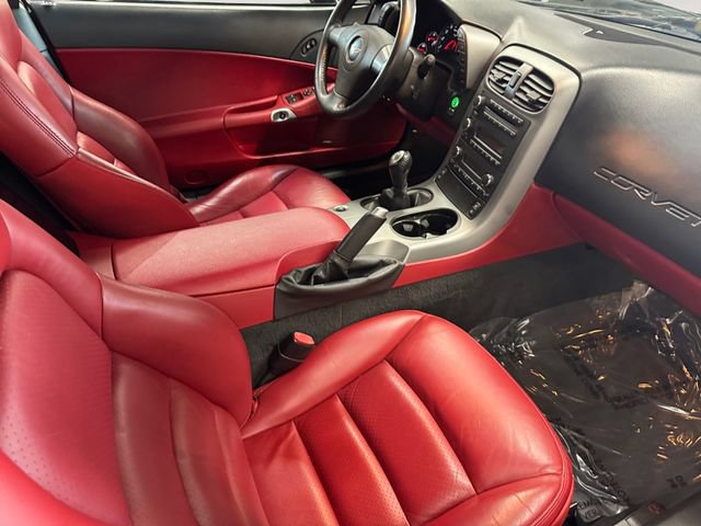 Used 2006 Chevrolet Corvette Convertible w/ Preferred Equipment Group RWD image 4