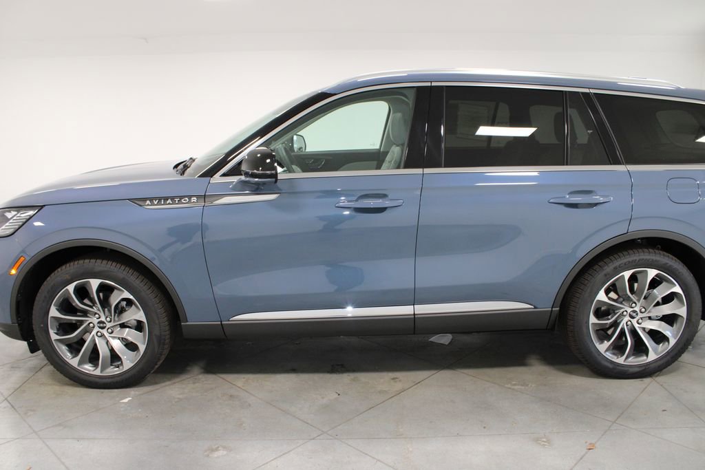 New 2026 Lincoln Aviator Reserve image 5