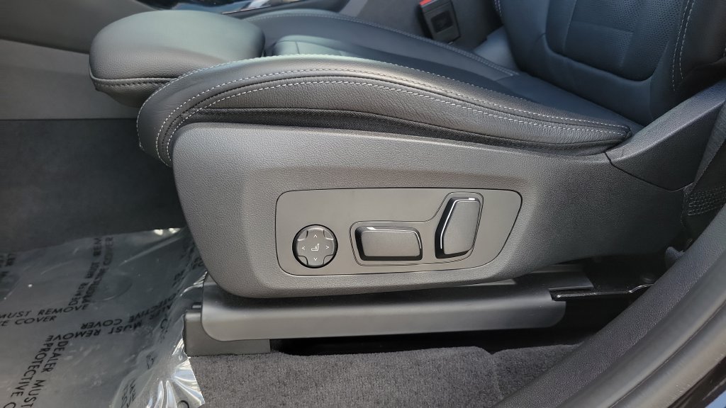 Used 2024 BMW X3 sDrive30i w/ Premium Package w/ZPA RWD image 16
