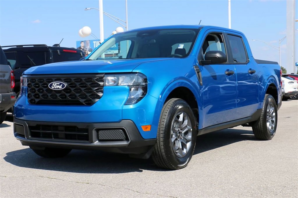 New 2025 Ford Maverick XLT