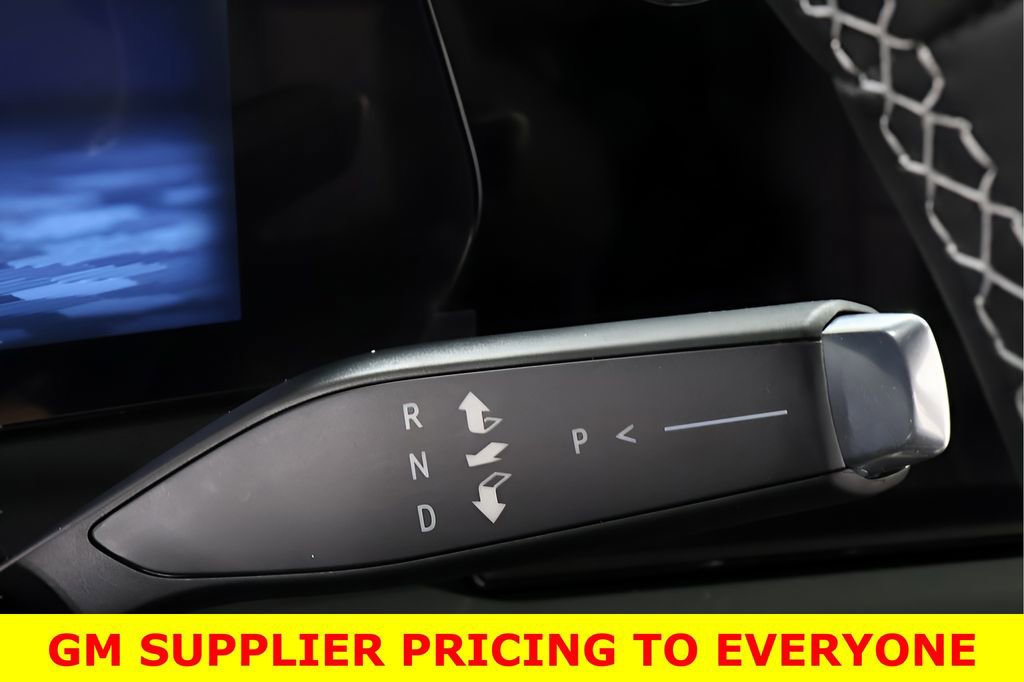 New 2026 Chevrolet Traverse LT w/ Sun and Wheel Package image 17