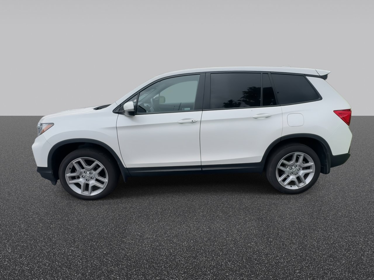 Used 2024 Honda Passport EX-L image 10