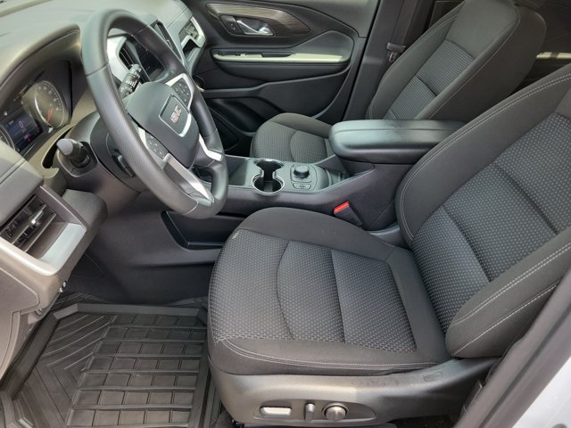 Used 2024 GMC Terrain SLE w/ Driver Convenience Package FWD image 13
