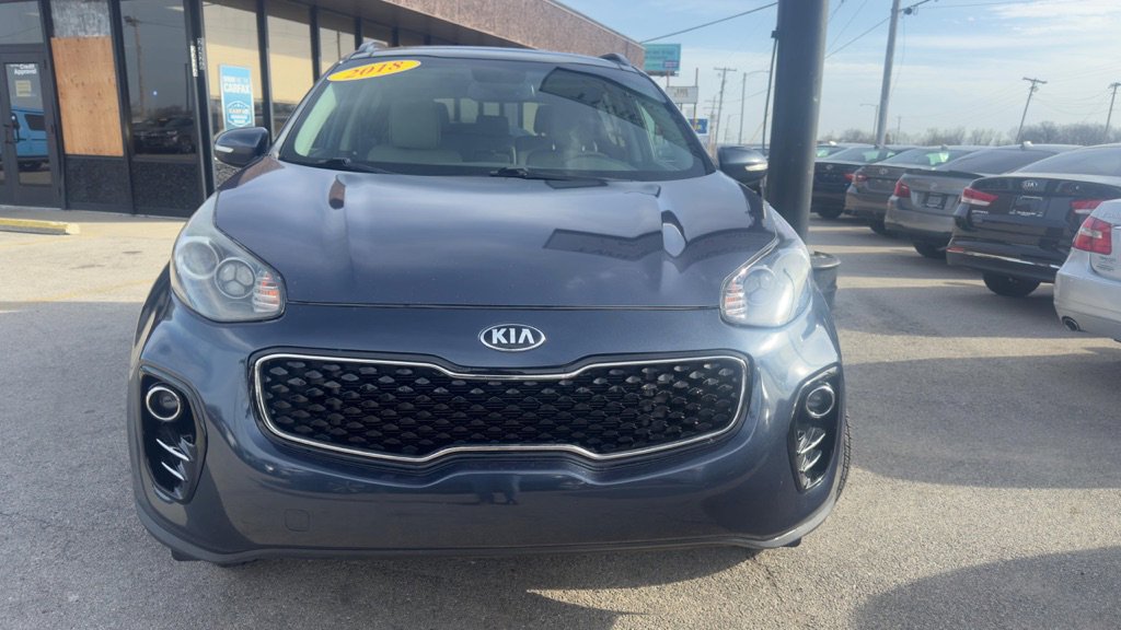 Used 2018 Kia Sportage EX w/ EX Premium Package image 2