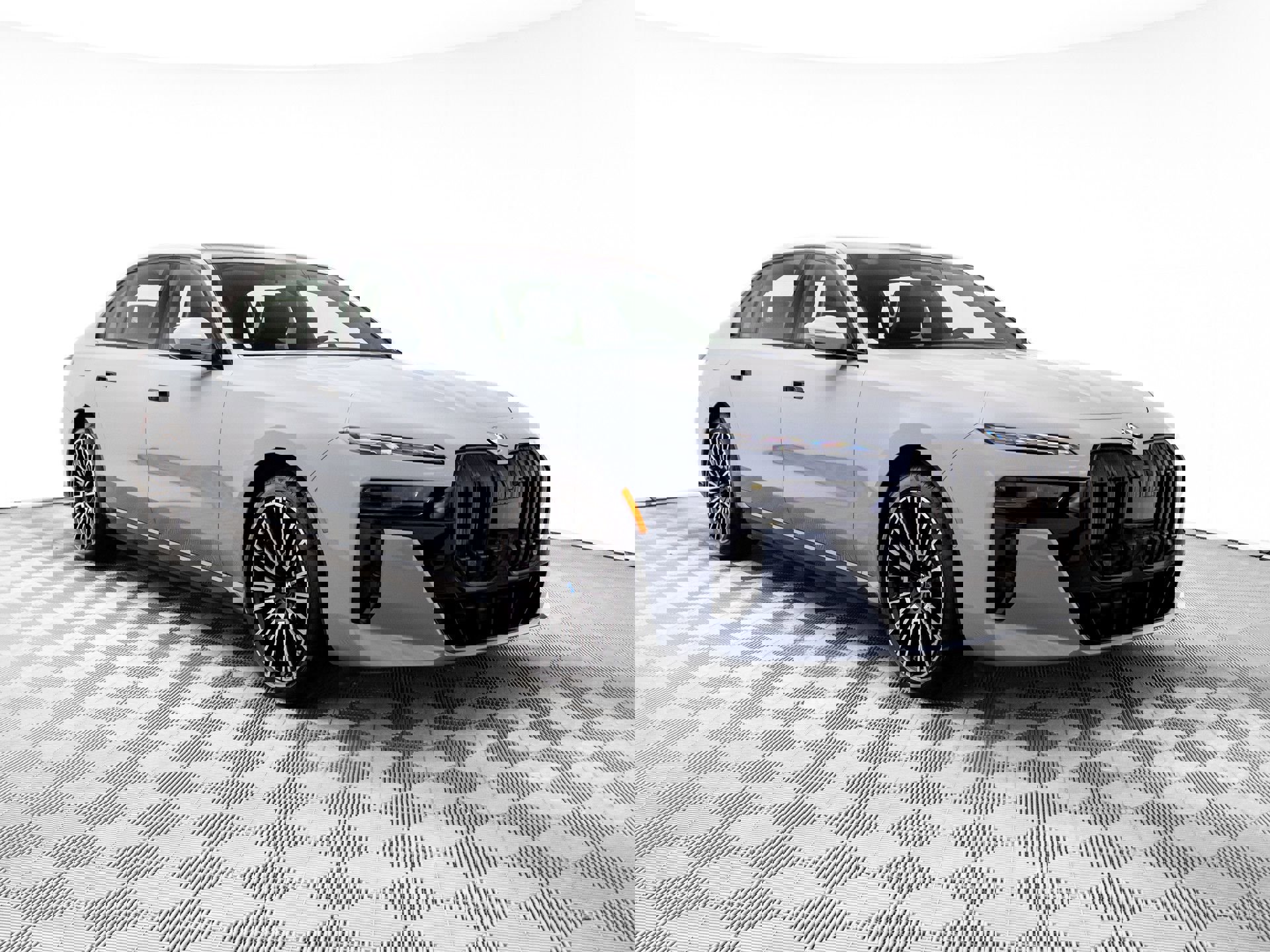 New 2026 BMW i7 xDrive60 w/ Executive Package image 9