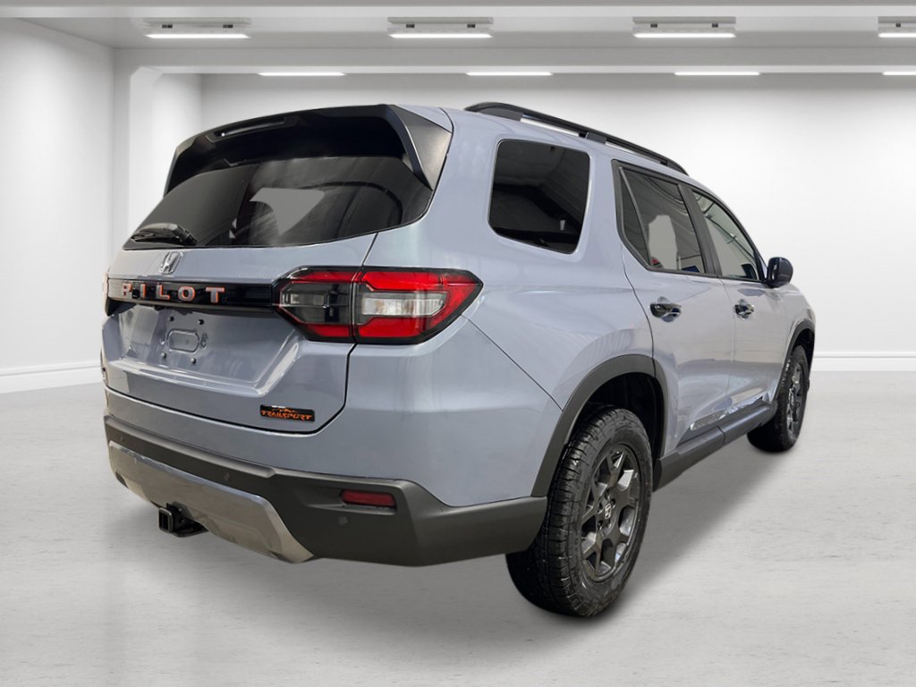 New 2026 Honda Pilot TrailSport image 3